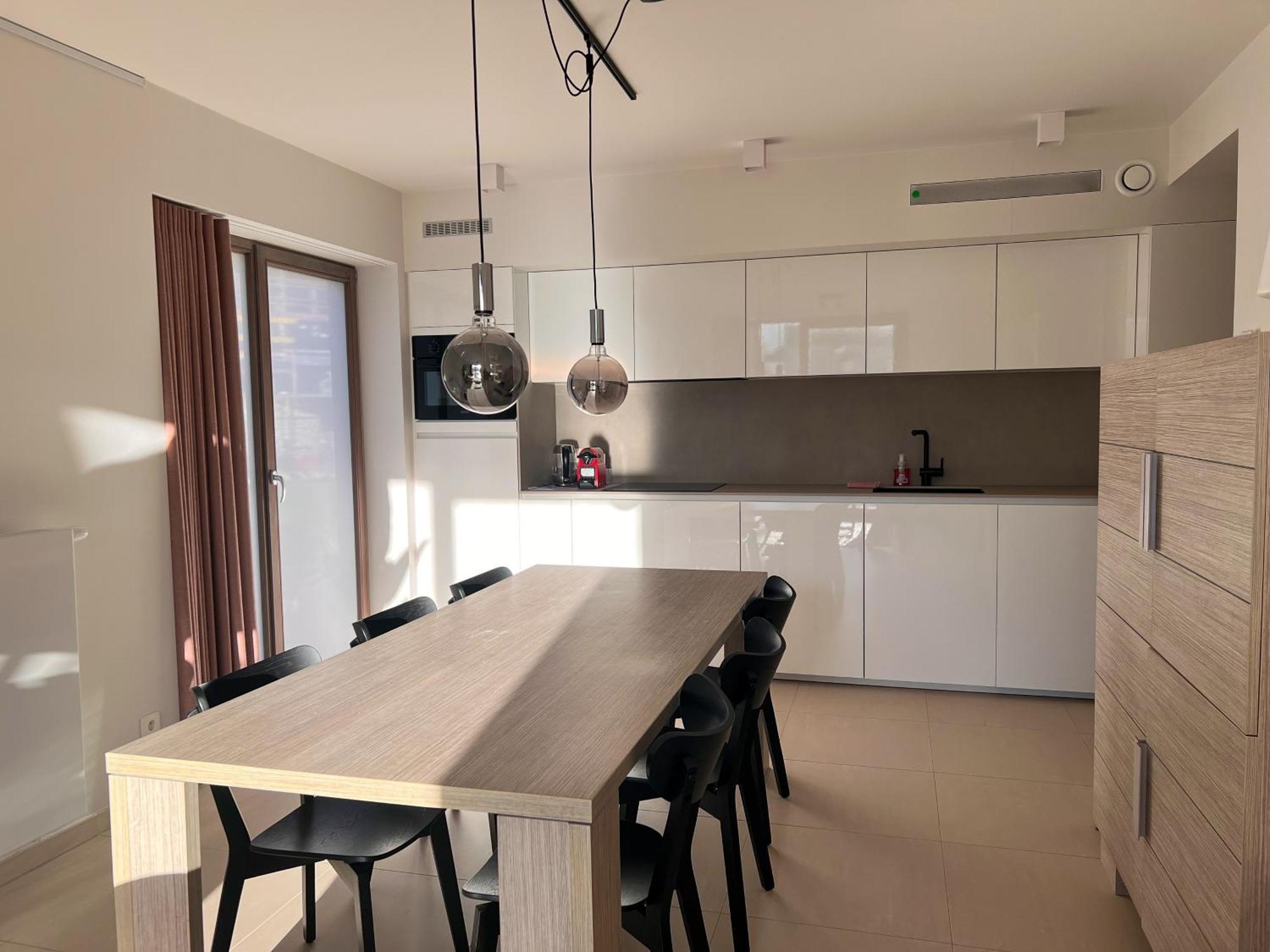 West Bay Apartment *